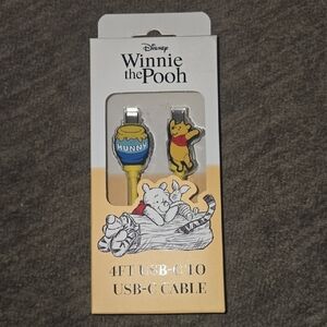 Disney Winnie the Pooh USB-C Cable with Hunny Pot and Pooh Charms